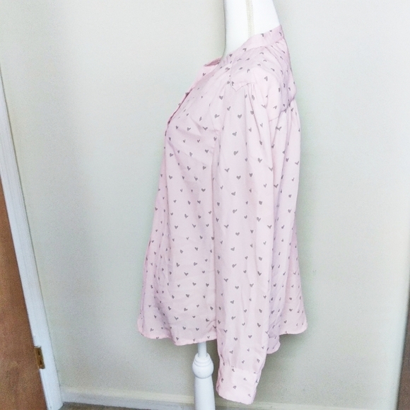 Time and Tru Heart Print Button Down Shirt - Picture 3 of 8